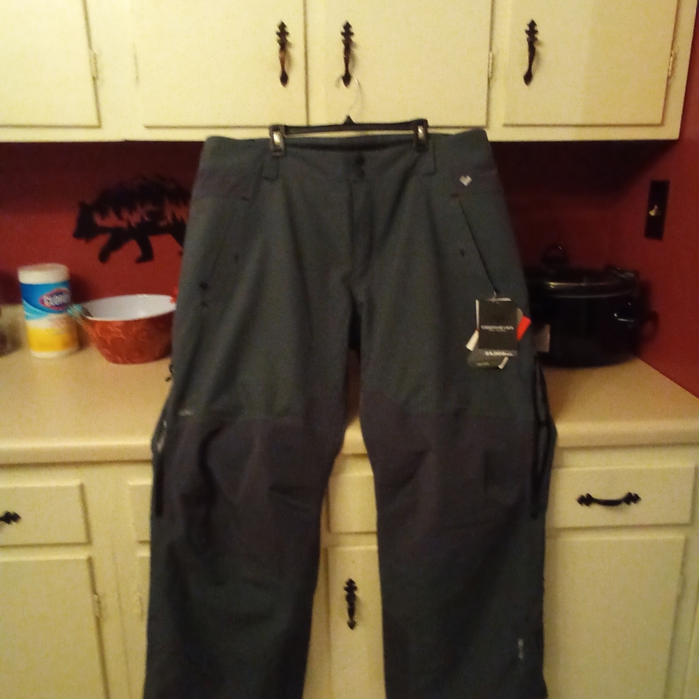 Obermeyer Mens Ski Snow Pants New With Tags 3XL Give me an offer, may accept it